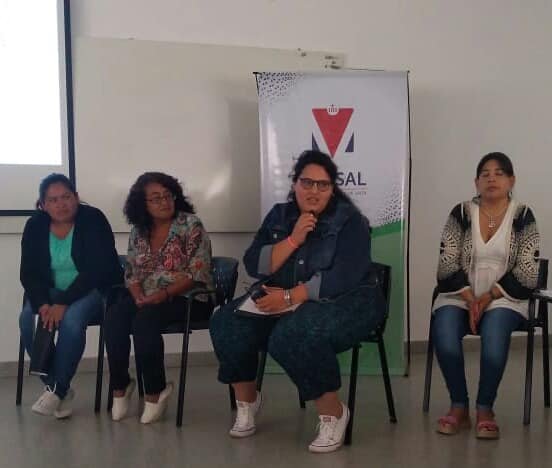 «DE MUJER A MUJER EN LA UNIVERSIDAD»